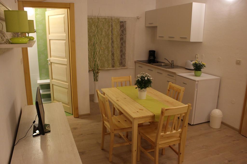 Novaki Motovunski Guesthouse Casetta Verde מראה חיצוני תמונה