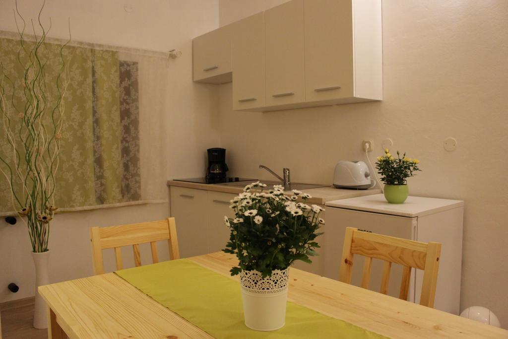 Novaki Motovunski Guesthouse Casetta Verde מראה חיצוני תמונה