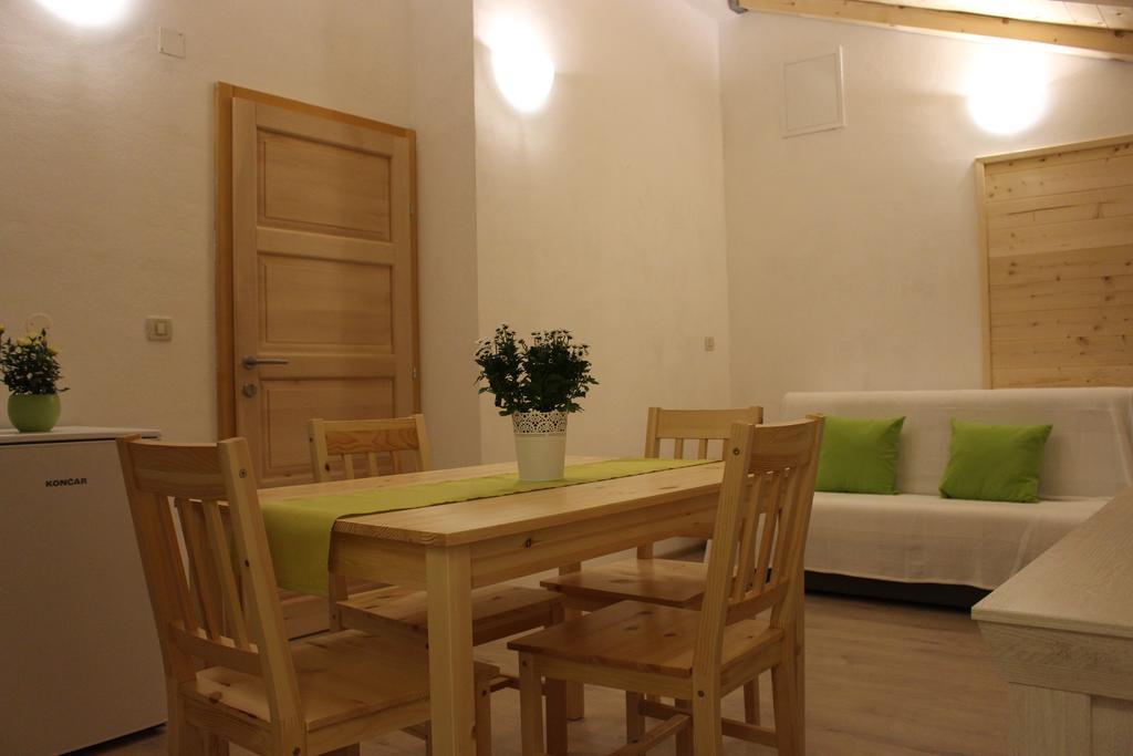 Novaki Motovunski Guesthouse Casetta Verde מראה חיצוני תמונה